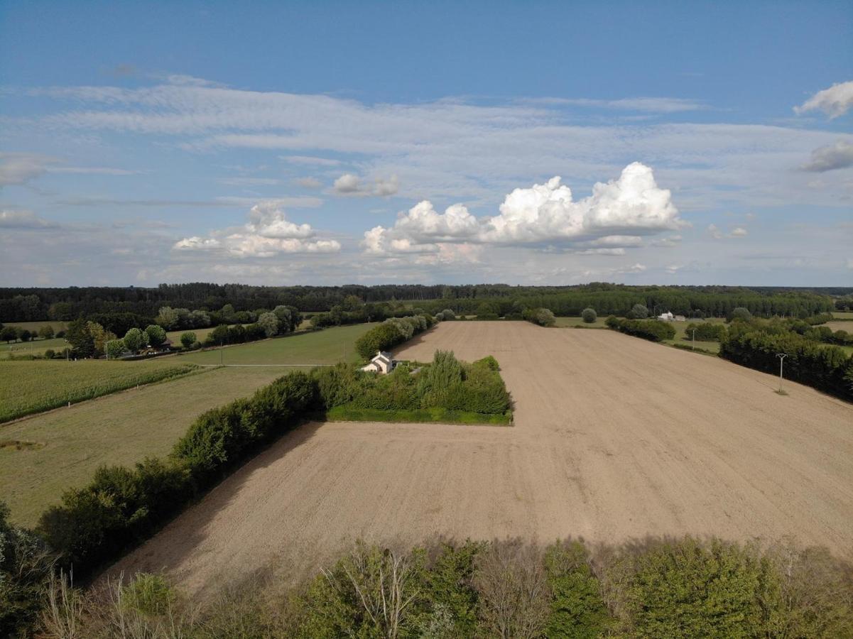 Gite La Grenouillere Esqueheries Exterior foto