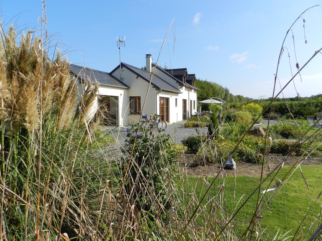 Gite La Grenouillere Esqueheries Exterior foto