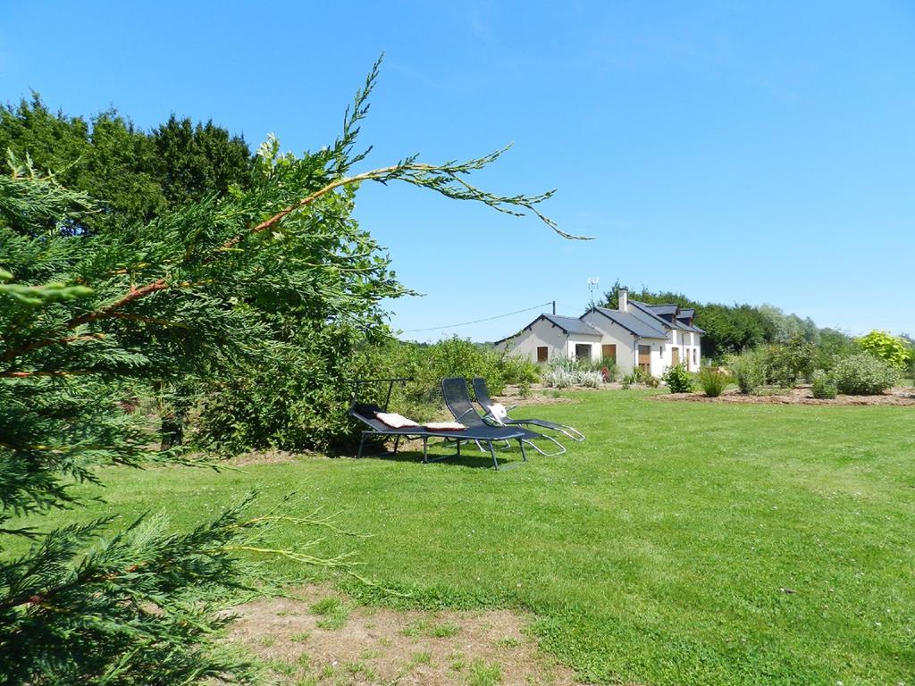 Gite La Grenouillere Esqueheries Exterior foto